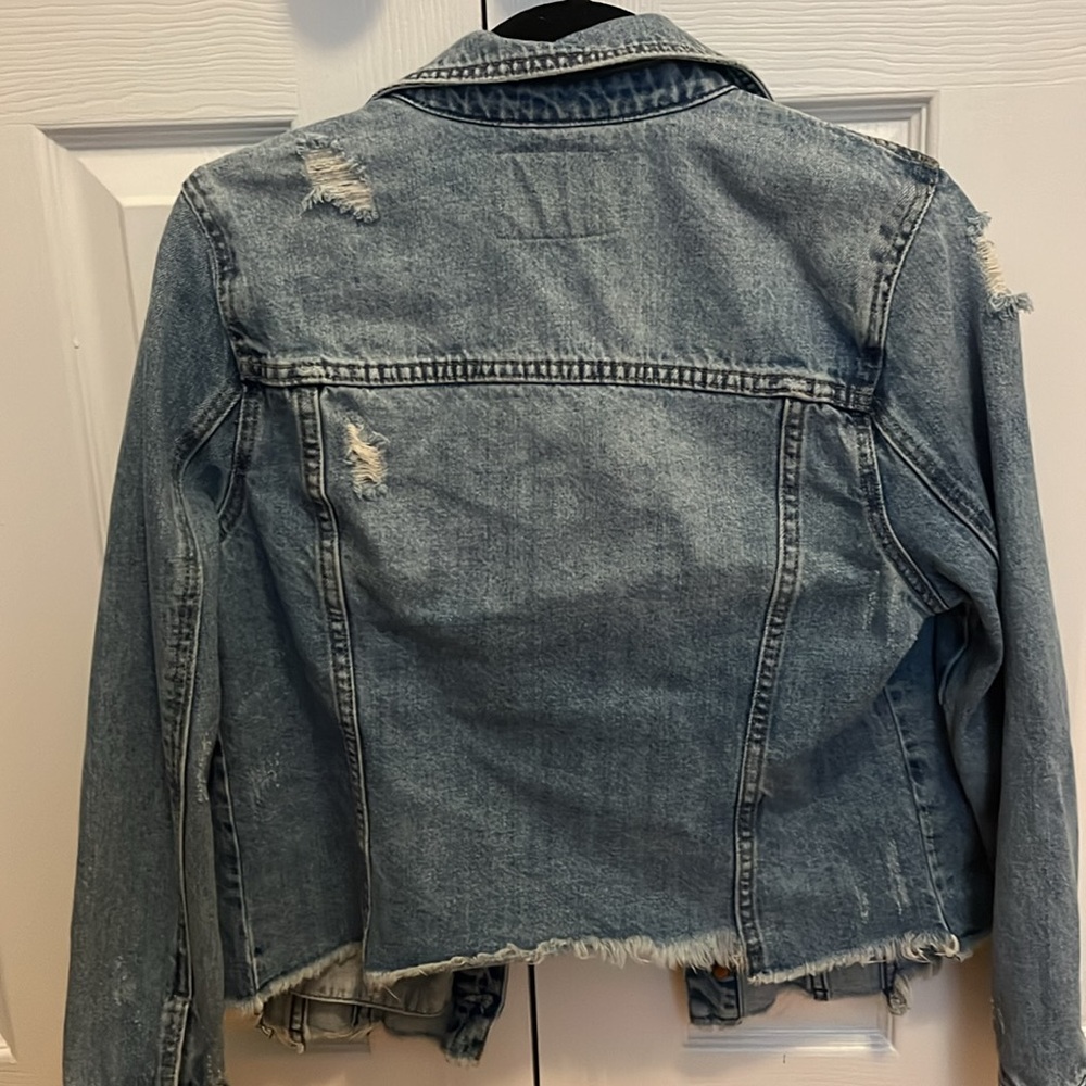 Blank NYC Distressed Denim Jacket Size Small - Picture 3 of 5